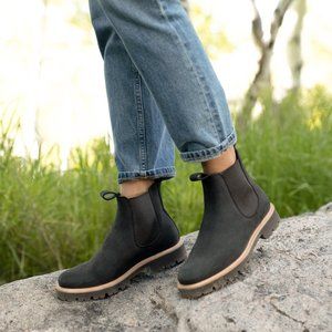 Nisolo Ana Go-To Heeled Chelsea Boot - Black - 8 NEW IN BOX Boots